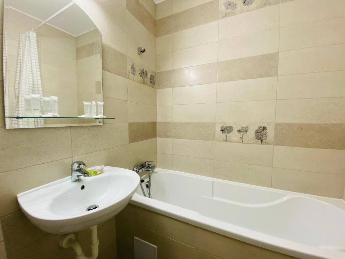 Stay In Brasov Feel Like Home 外观 照片